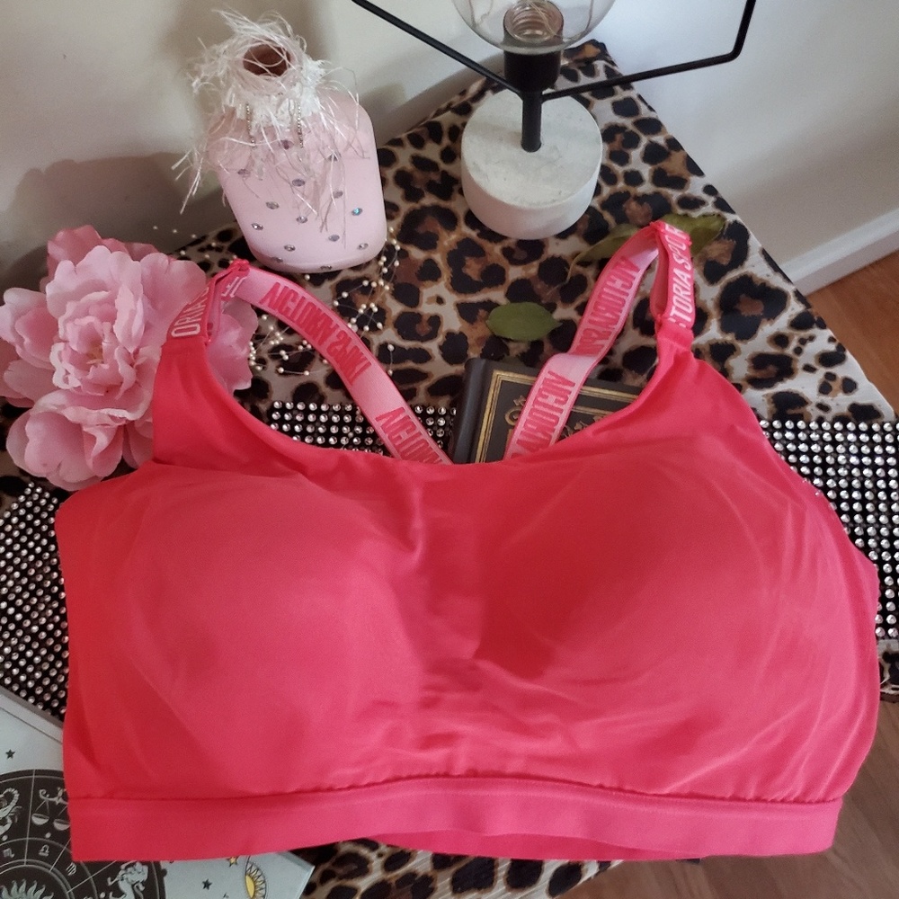 Victorias Secret Sports Bra!